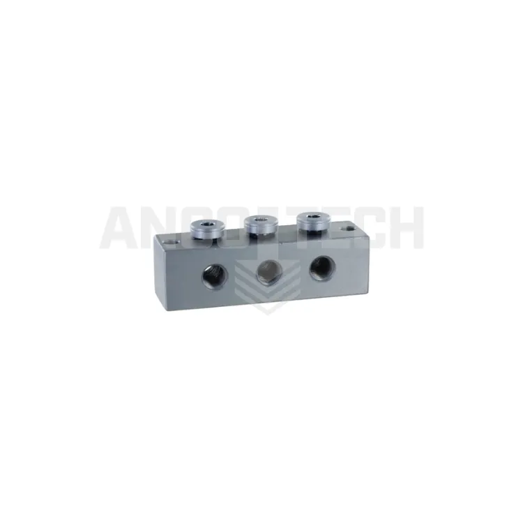 Grease fitting block T-bore 3 ports M10x1