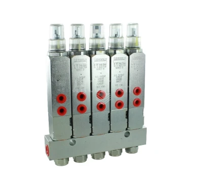 SL-V GREASE INJECTOR BLOCK 85770-5